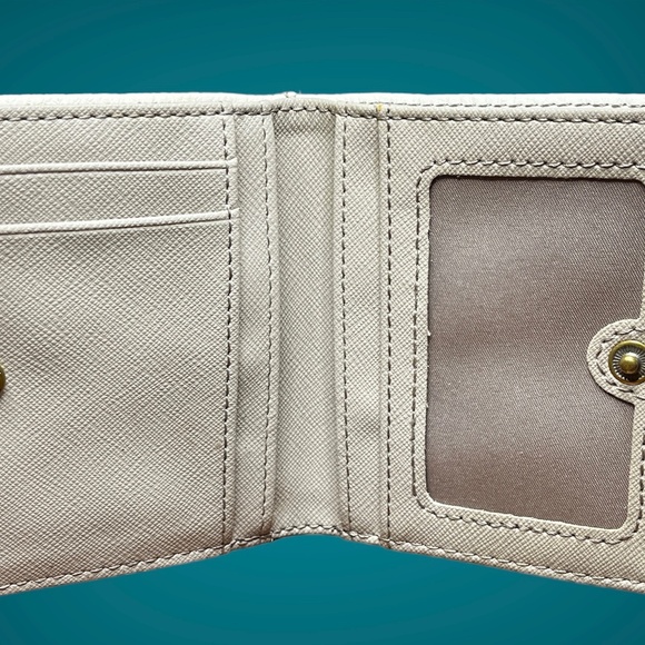 FOSSIL - Women’s bi-fold wallet with color dots - Picture 5 of 5